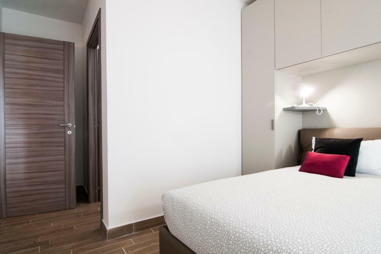 Fonte Laurentina Appartement *